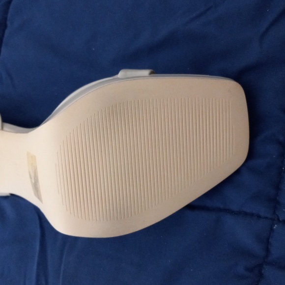 Nine West Heels Size 10M - Picture 11 of 16